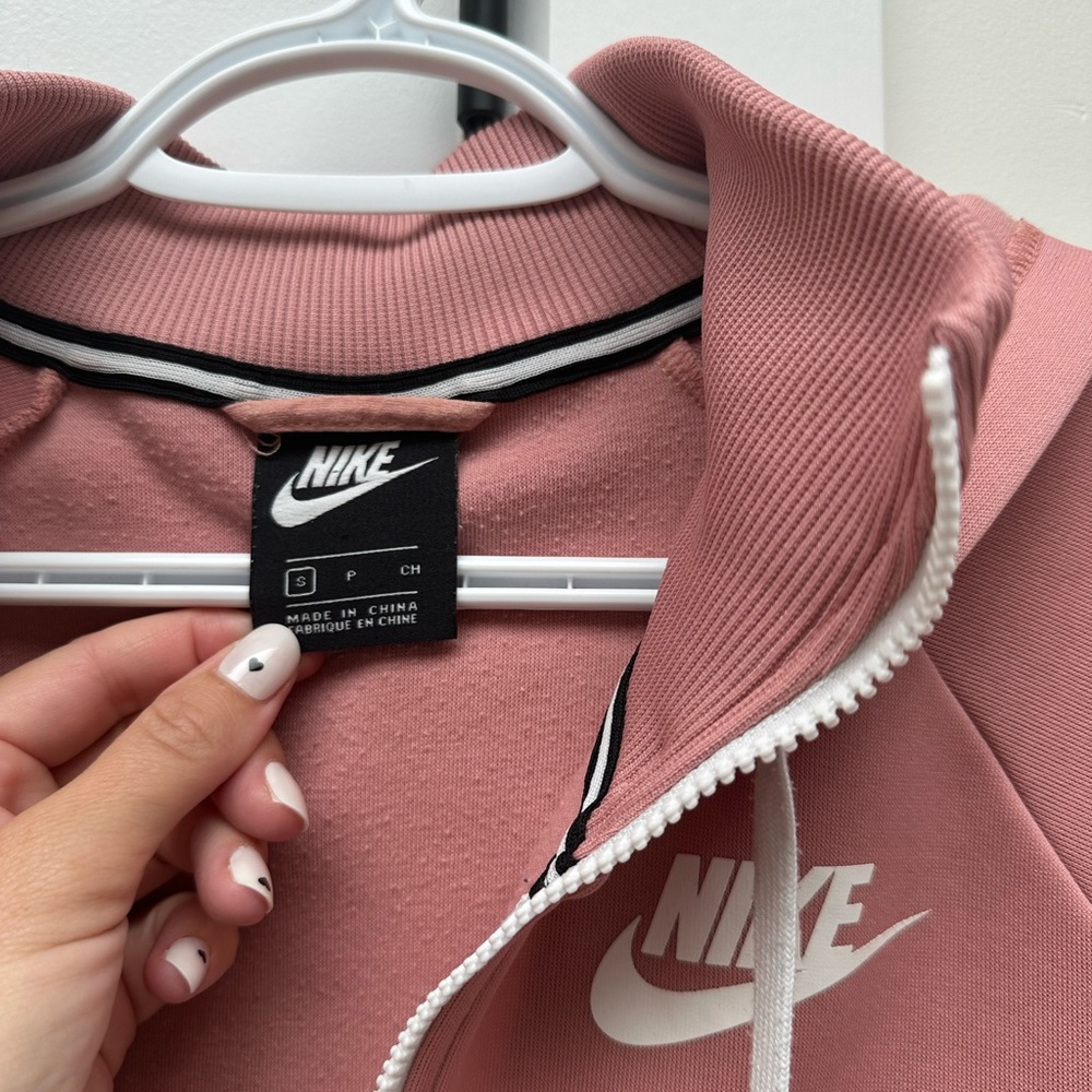 Nike Women's Dusty Rose Hoodie Jacket - Picture 3 of 7
